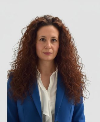 gemini-2.5-flash-image_Enhance_portrait_of_a_young_woman_preserve_original_facial_features_and_identity-0 (3)